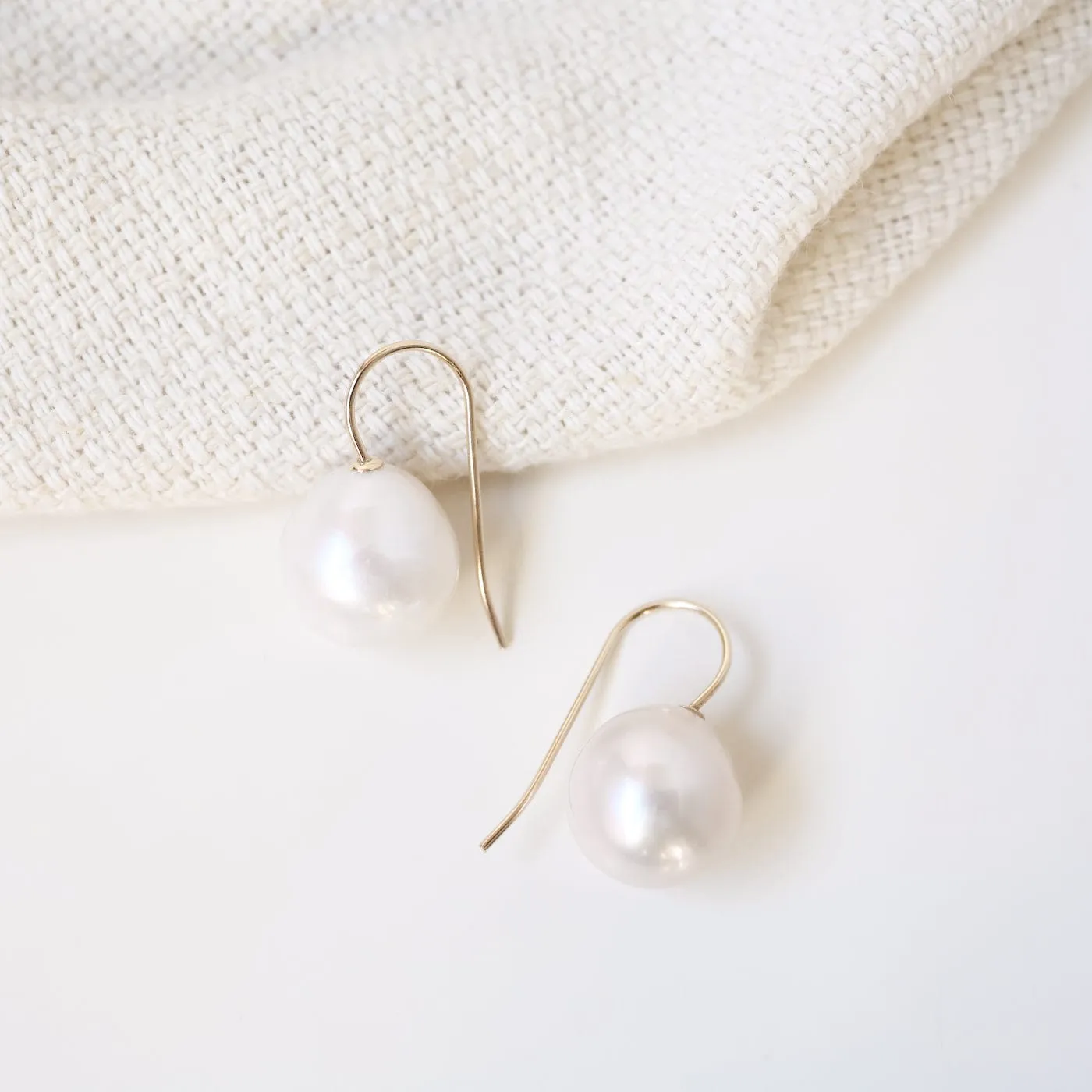 14k Gold 20mm Baroque Pearl Drop Earrings