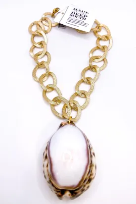 1960s Cowrie Shell 1960s Necklace | Made In The Deep South