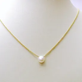 Blanche Necklace / Creamy White Small Freshwater Pearl Necklace