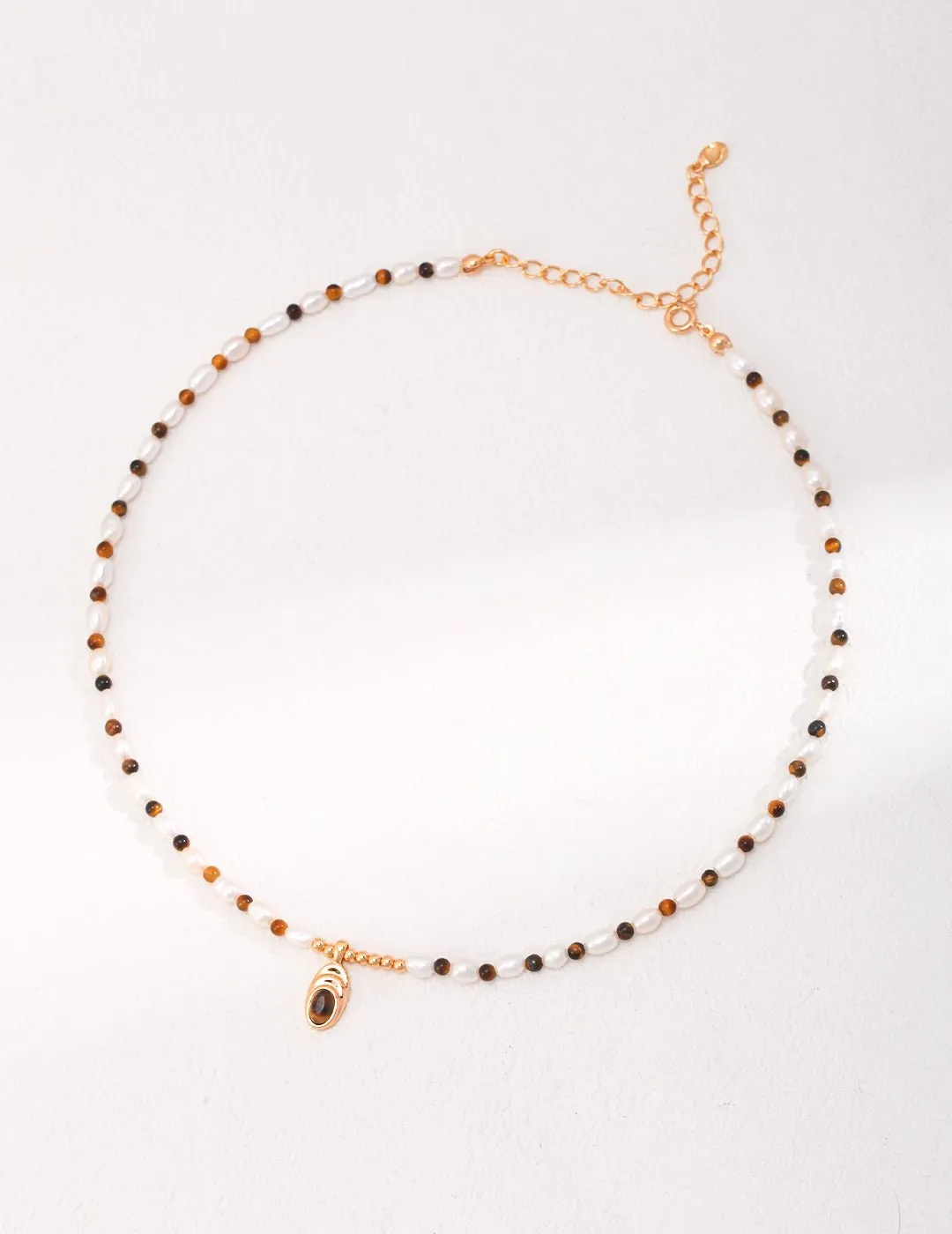 Caramel Chic: Tiger Eye Stone and Pearl Beaded Pendant Necklace