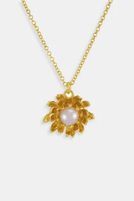 Chrysanthemum Flower Pearl Necklace Gold