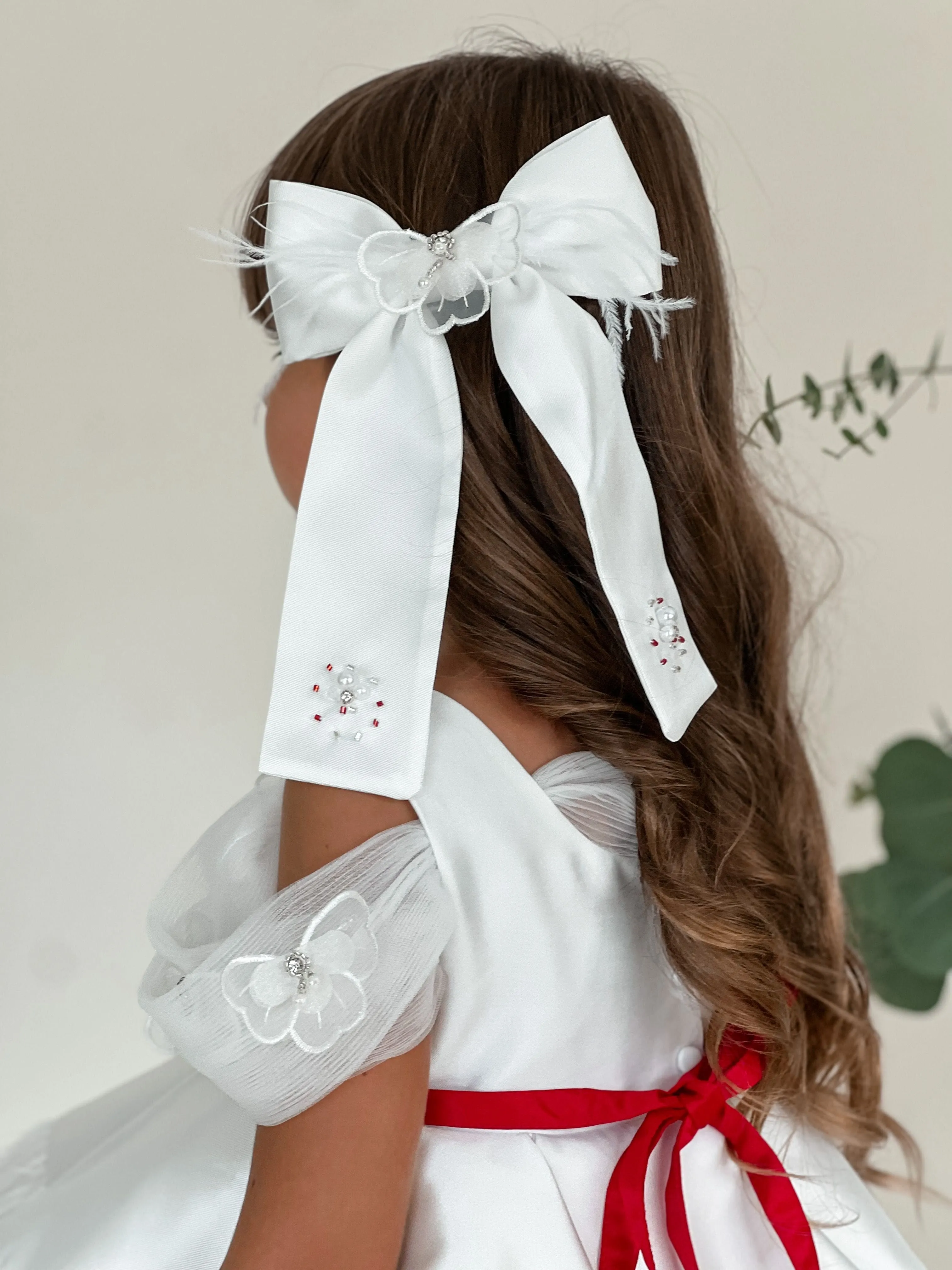 Constanza White Ceremony Hair Bow