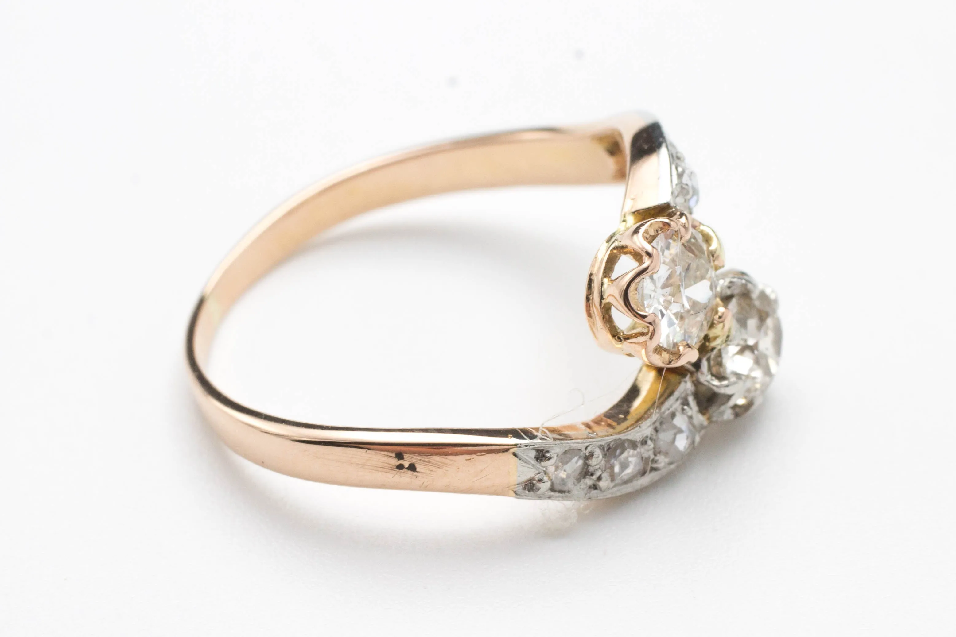 Diamond Toi et Moi ring in 18 carat gold