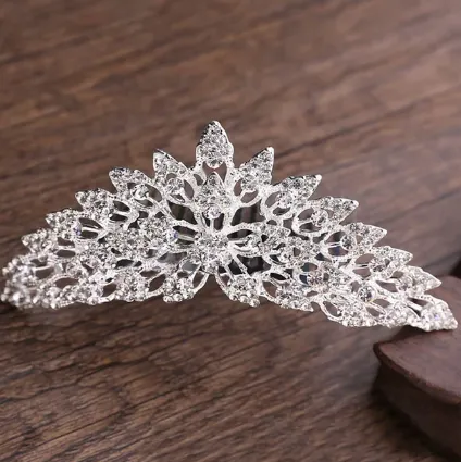 Ditto Dancewear tiara hair comb rounded