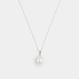 DROP PEARL ON SILVER PENDANT