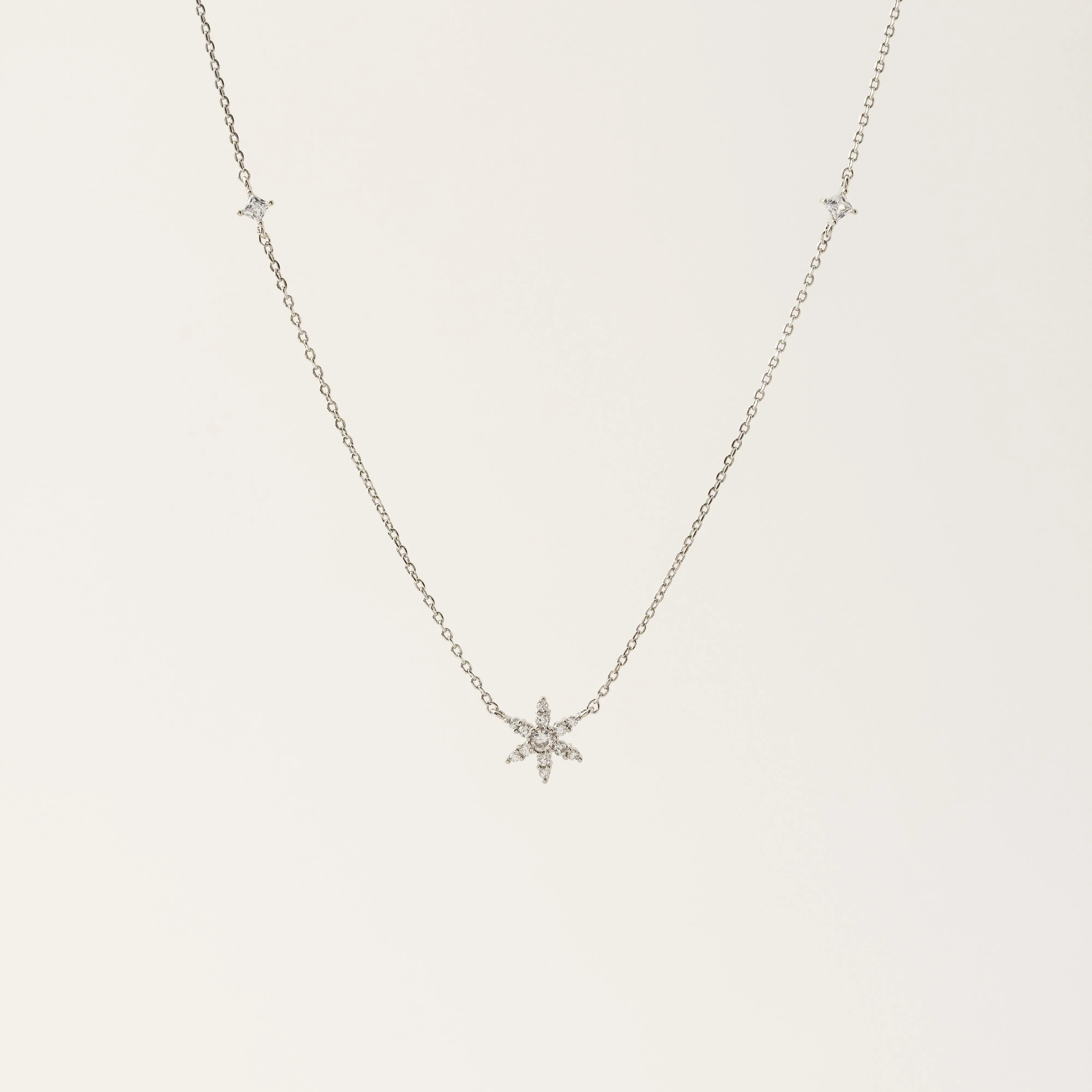 Etoile Star Necklace Silver