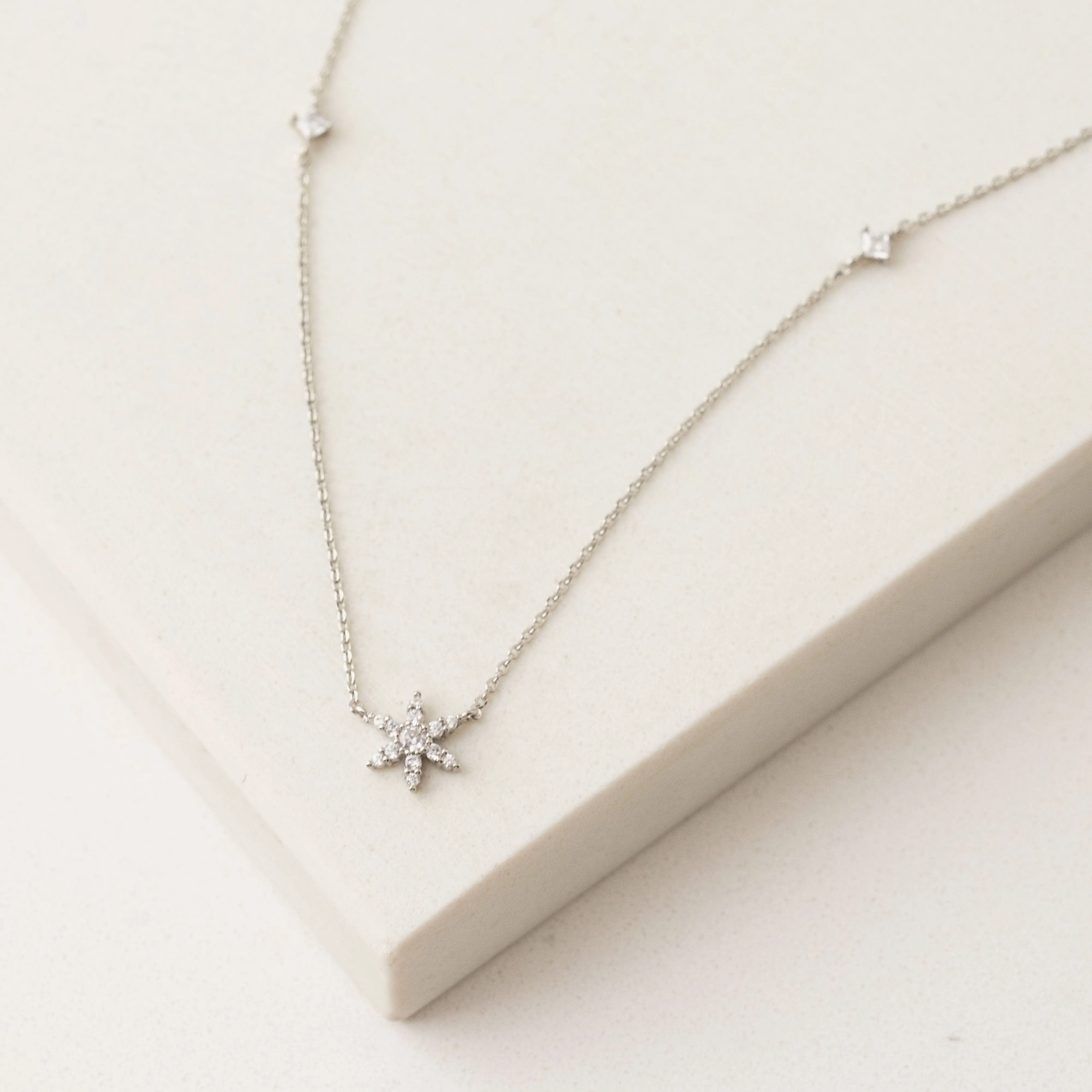 Etoile Star Necklace Silver