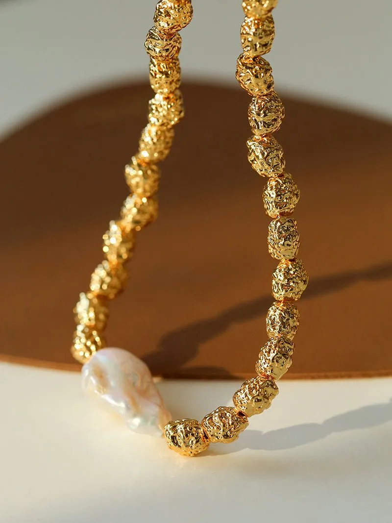 Fashionable Metallic Baroque Pearl Necklaces B Style