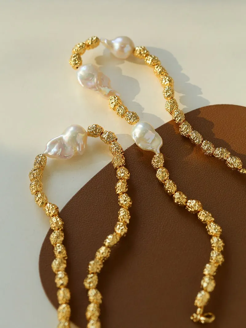 Fashionable Metallic Baroque Pearl Necklaces B Style