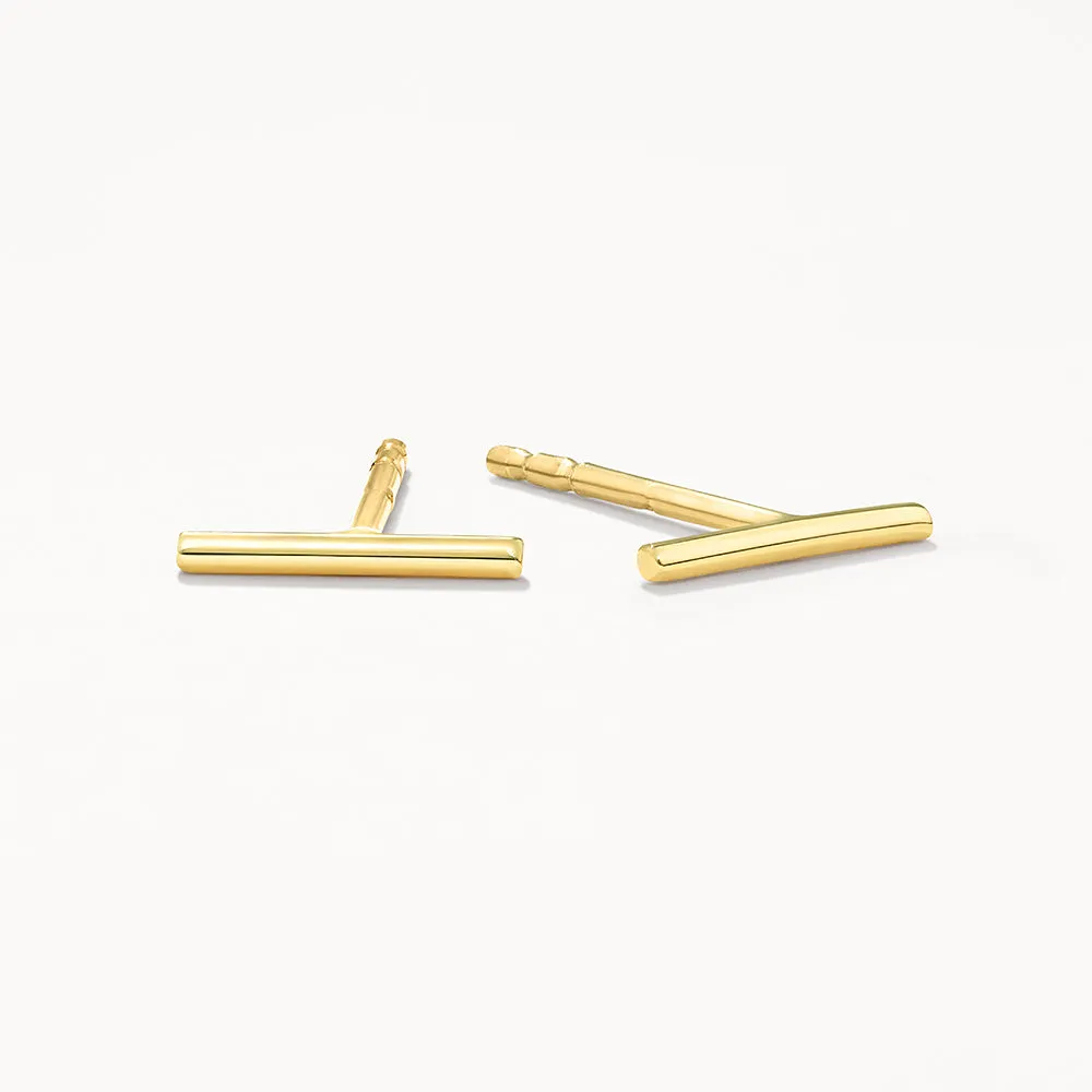 Fine Bar Stud Earrings in 10k Gold