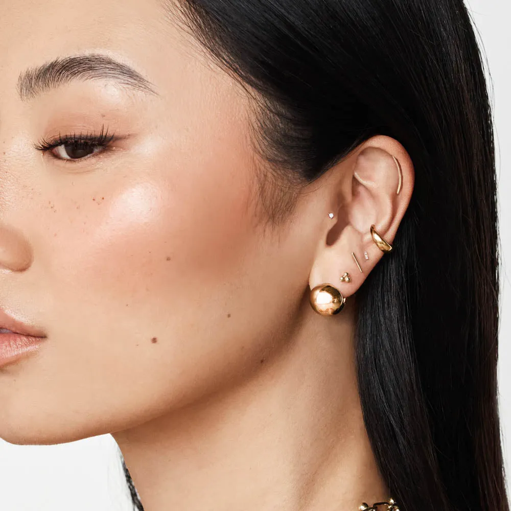 Fine Bar Stud Earrings in 10k Gold