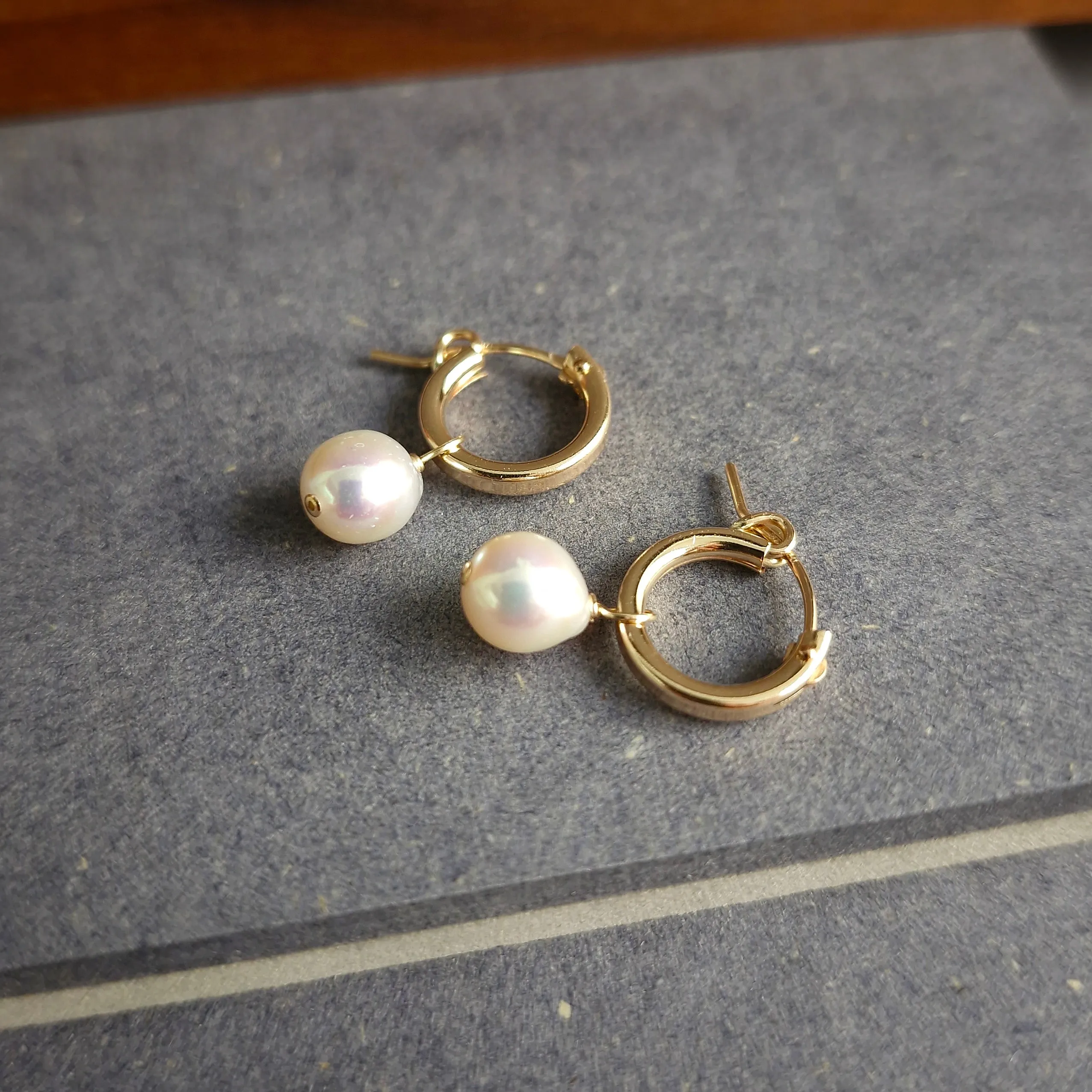 Freshwater Pearl Leverback Hoop Earrings / 14k Gold-filled #1