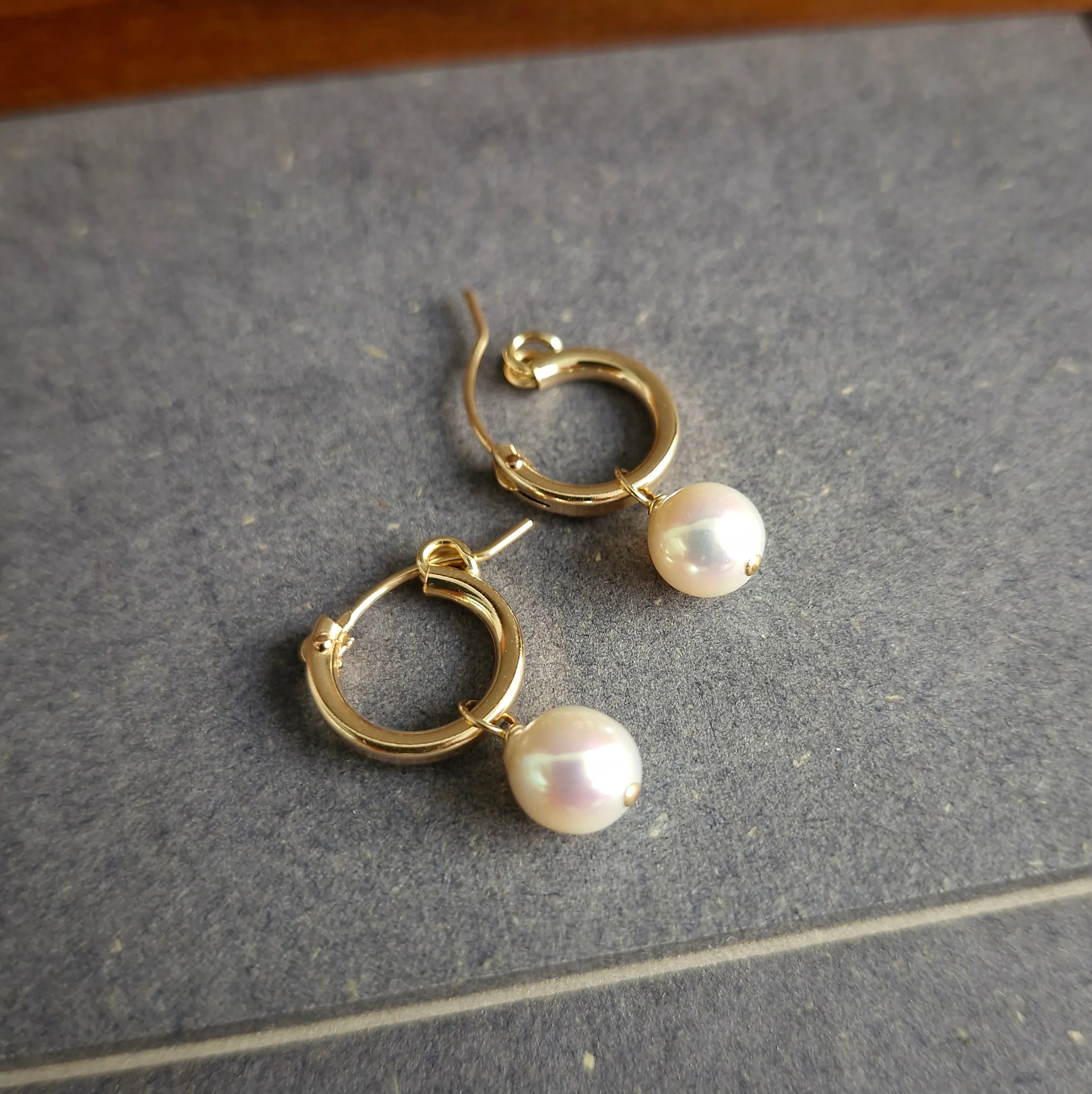 Freshwater Pearl Leverback Hoop Earrings / 14k Gold-filled #1