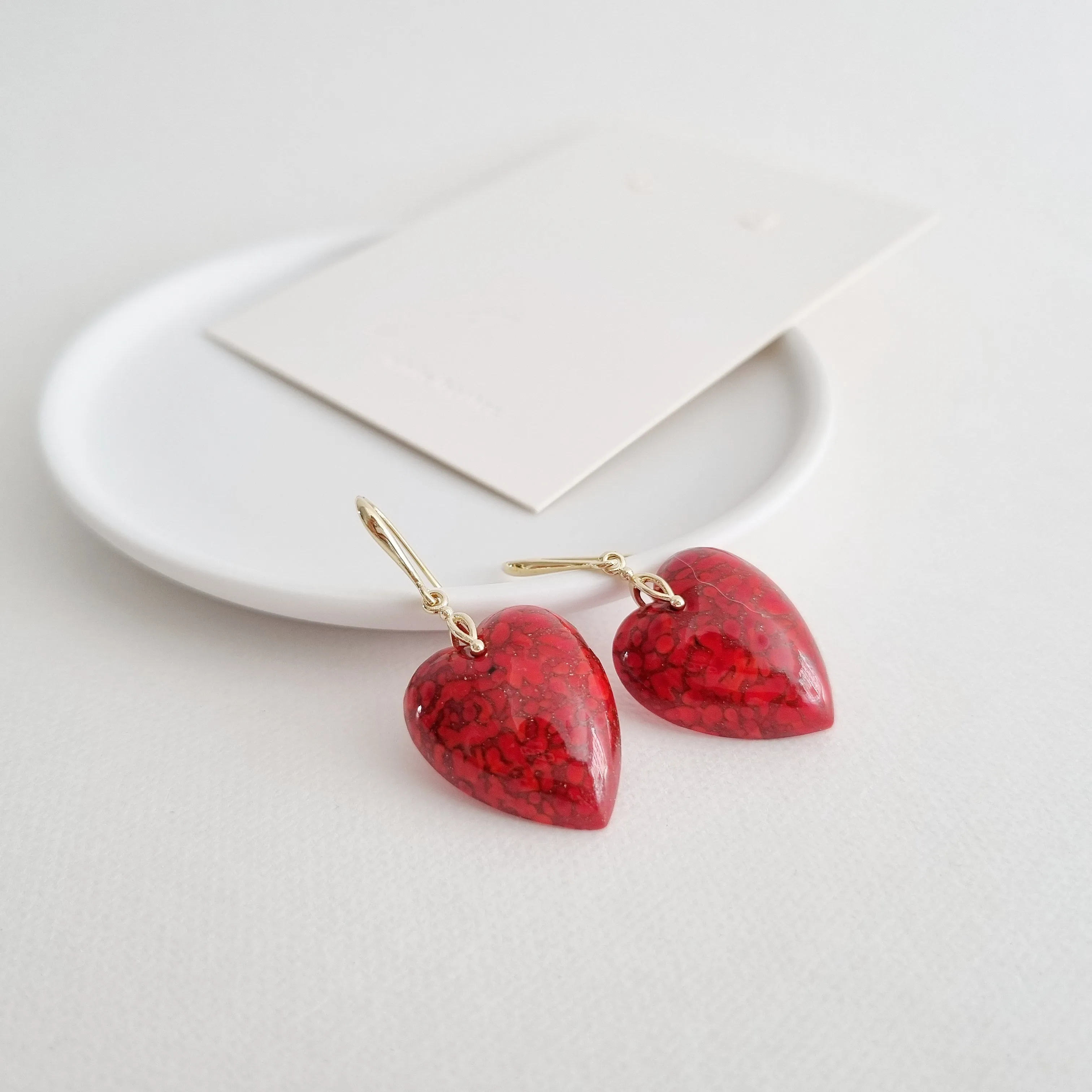 Lovelle Heart Earrings / Vintage Czech Glass