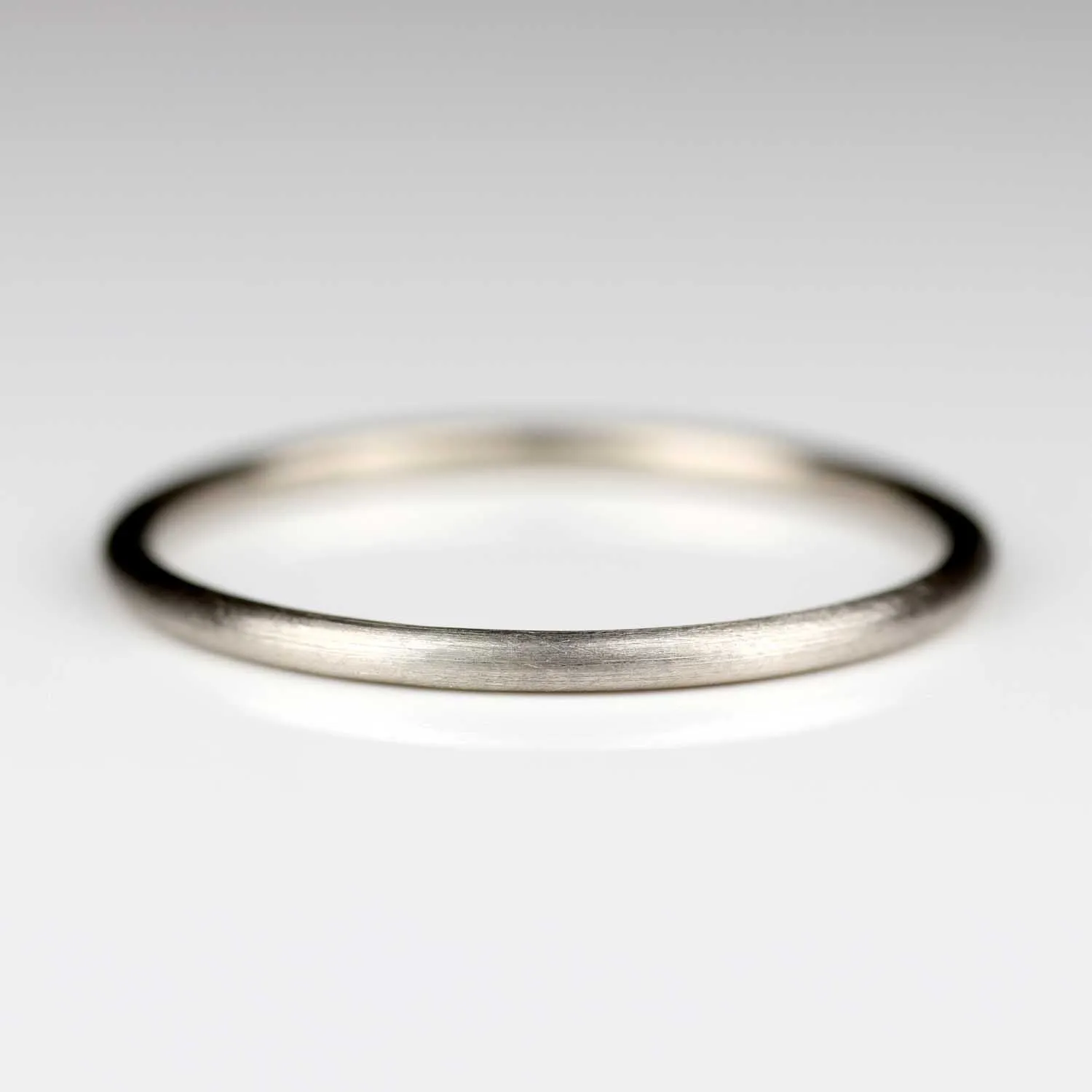 Round Stacking Ring