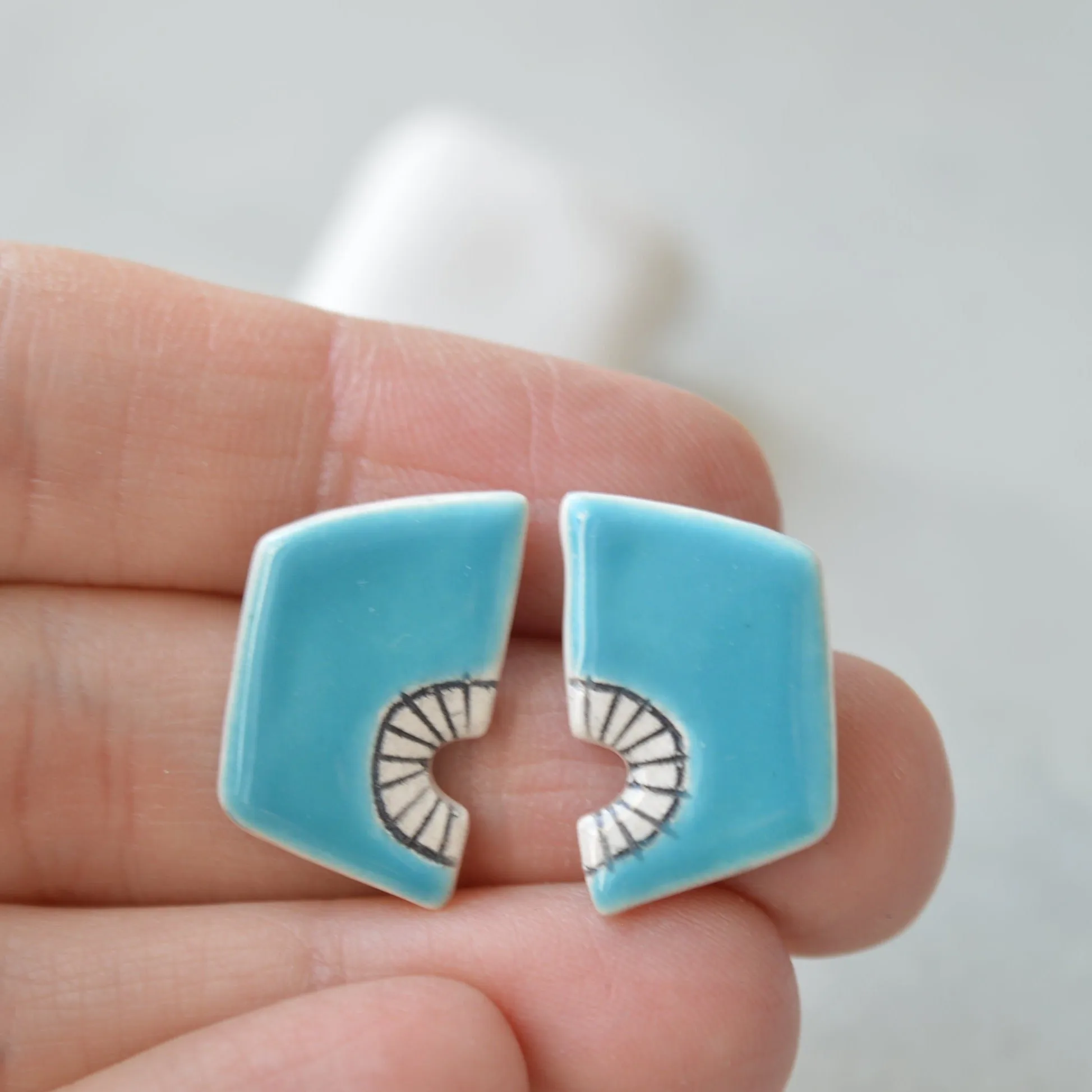 Sky blue geometric stud earrings