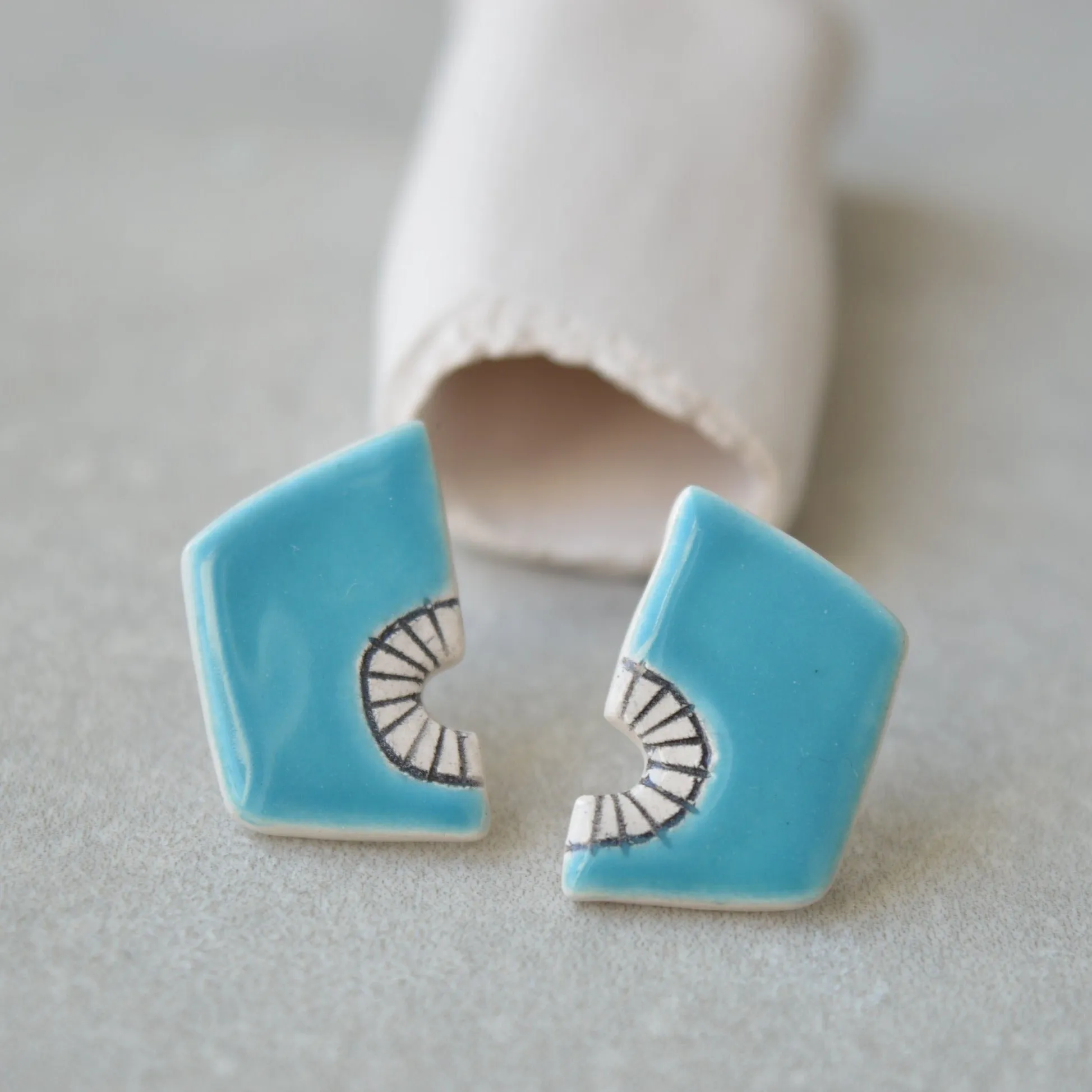 Sky blue geometric stud earrings