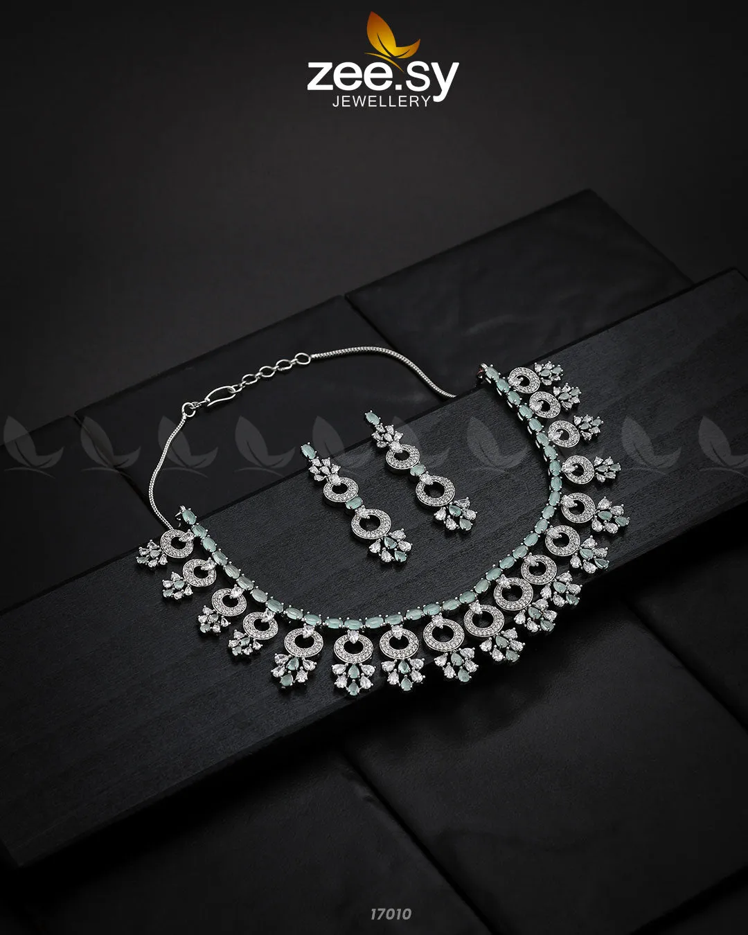 Statement Pieces Necklace