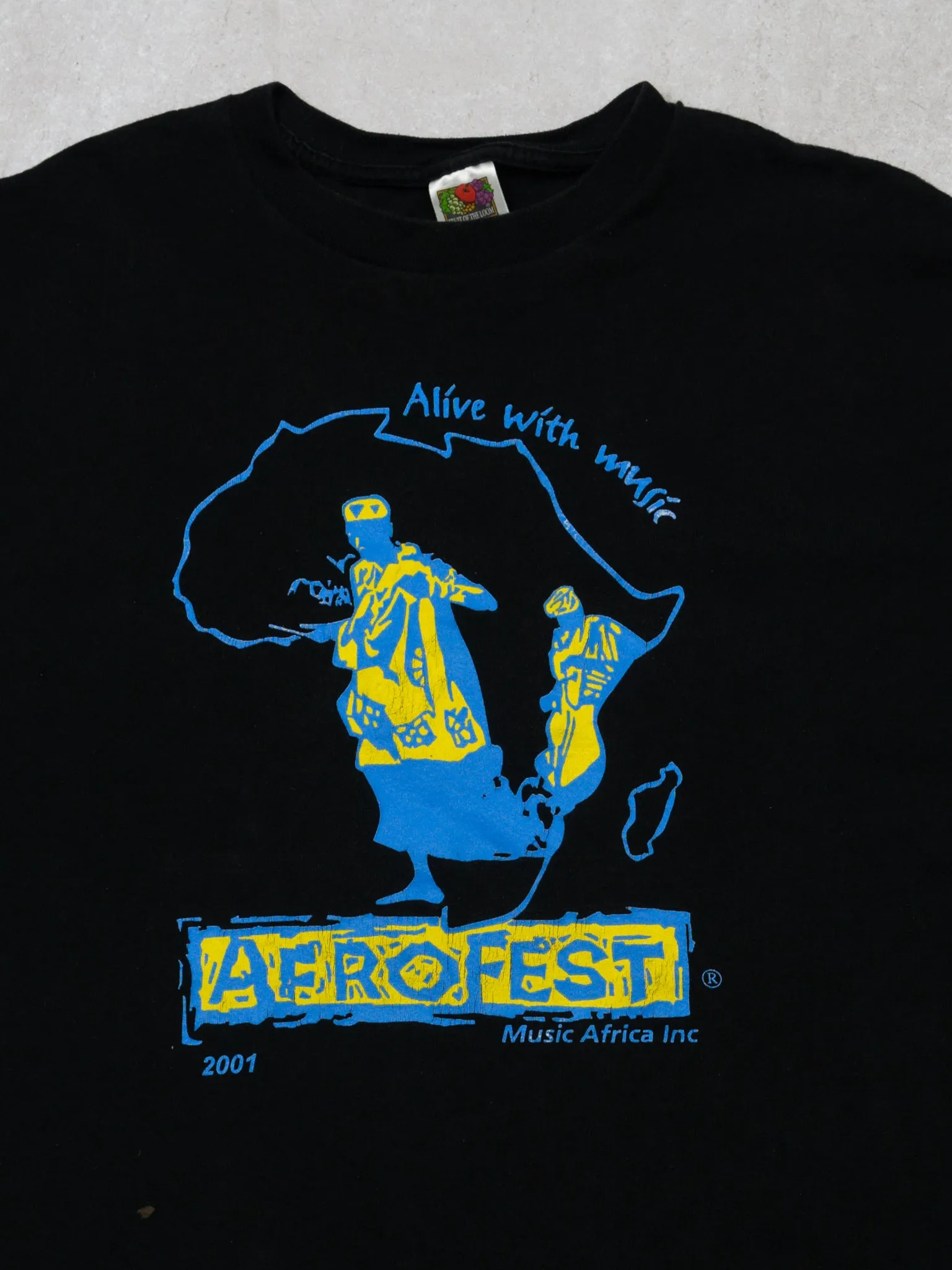 Vintage '01 Black Aerofest 'Alive with music' Tee (L)