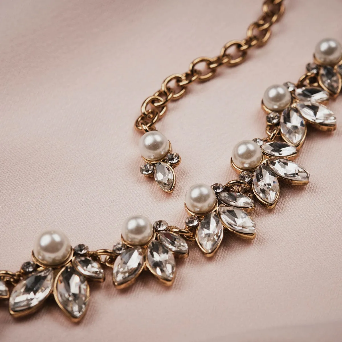 Vintage Pearl Necklace: Leaf And Pearl Style Necklace