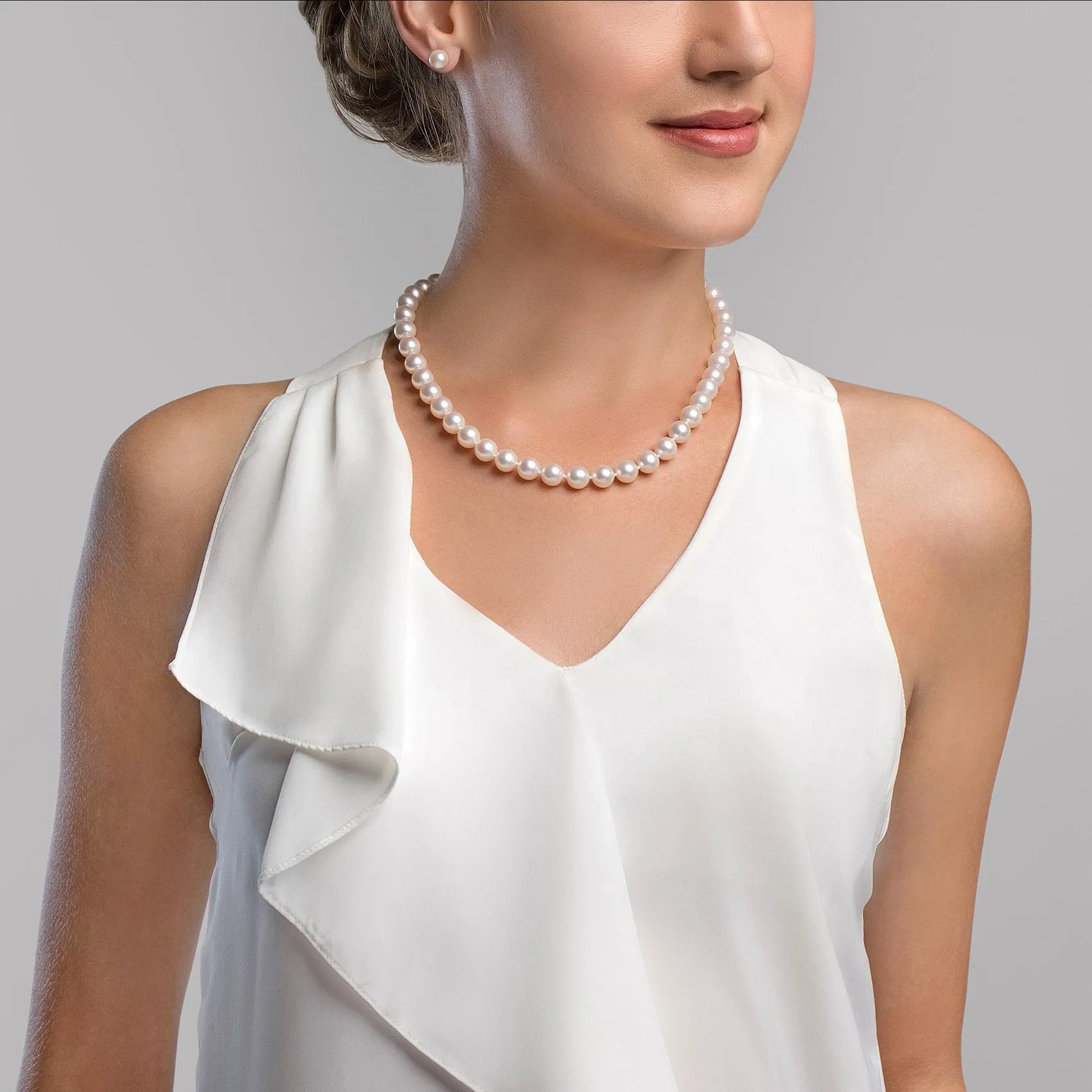 White Japanese Hanadama Akoya Pearl Necklace, 9.0-9.5mm